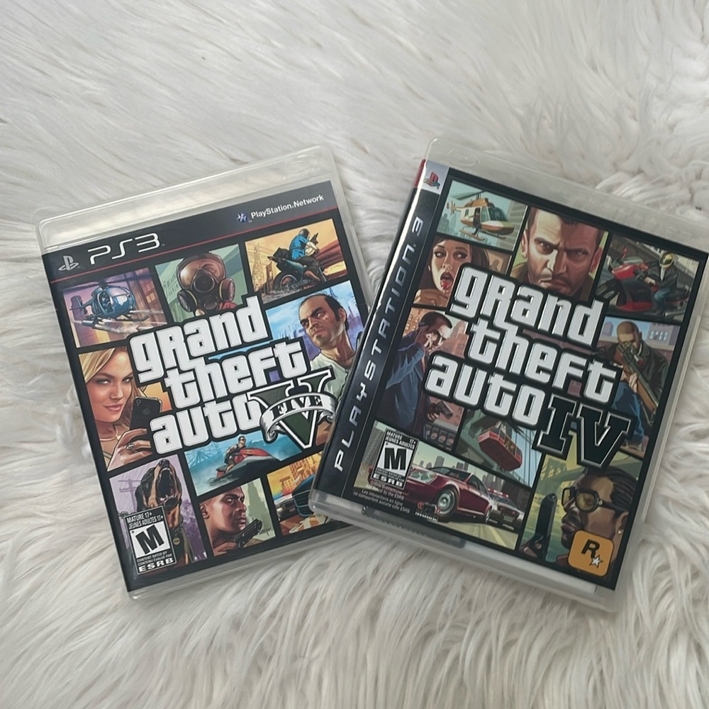 🖤PS3 Grand Theft Auto V5, Grand Theft Auto IV Rated R Mature